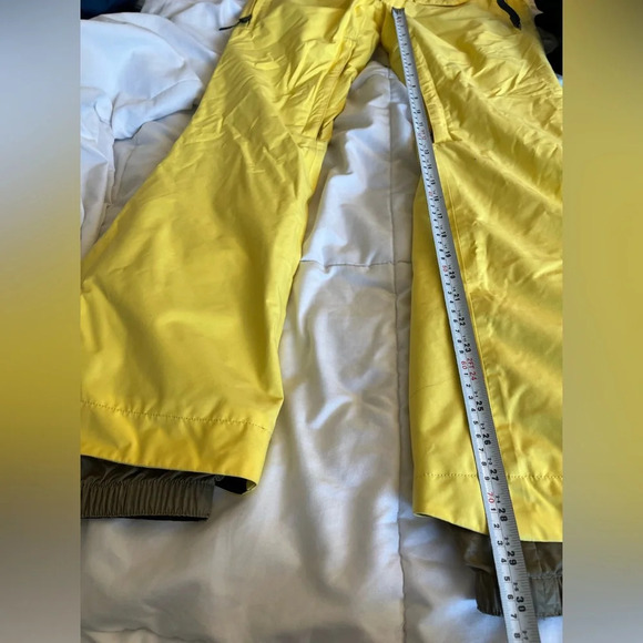 BONFIRE Snowboard pants. Yellow, size small - Picture 13 of 13